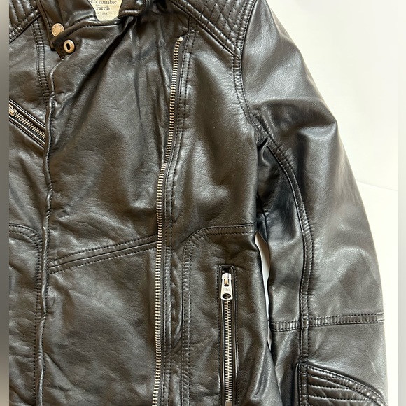 Abercrombie faux leather jacket - Picture 5 of 8